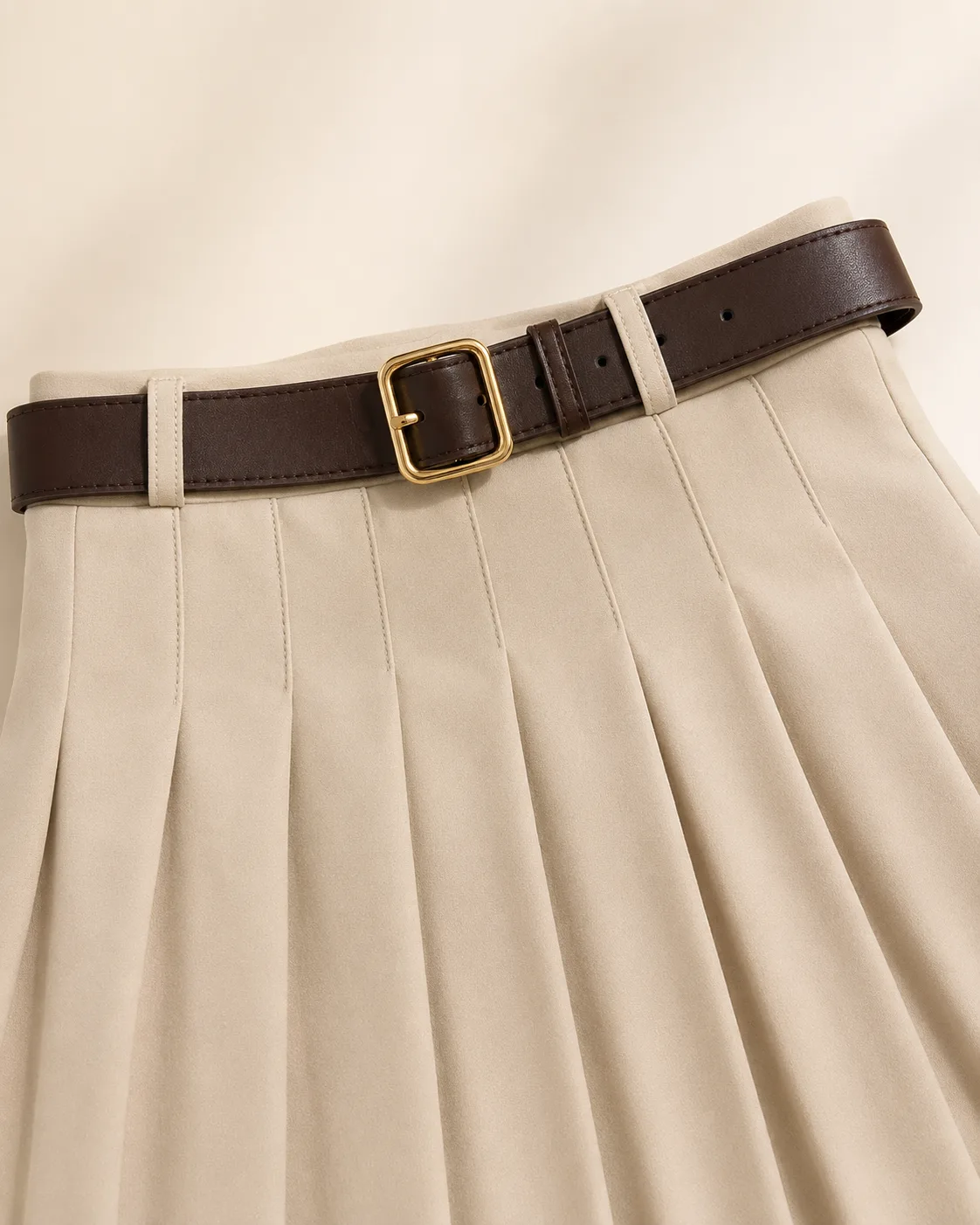 falda beige preppy — Confetty Chic, boutique en Lerma